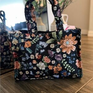 SOLD ON MERCARI- DO NOT BUT